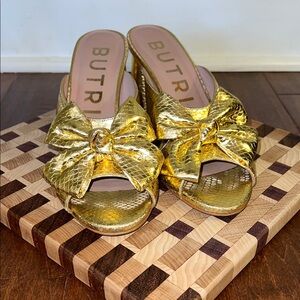 Butrich Gold Metallic Snake Print Platform Mule Heels Bow Peep Toe Luxury Size 8